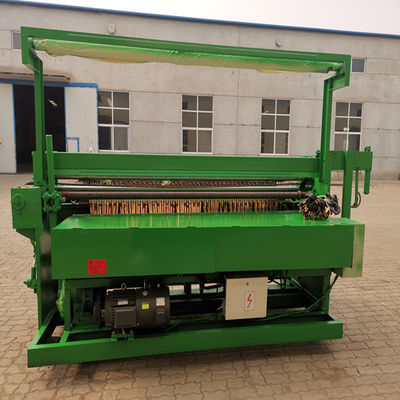 quality  Anticorrosion Chicken Fence Wire Mesh Welder Automatic factory