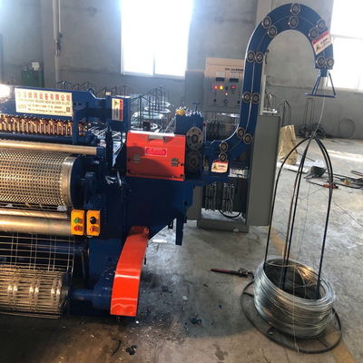 7ft Width Dimetric Mesh Iron Wire Manufacturing Machine Crossing Fences